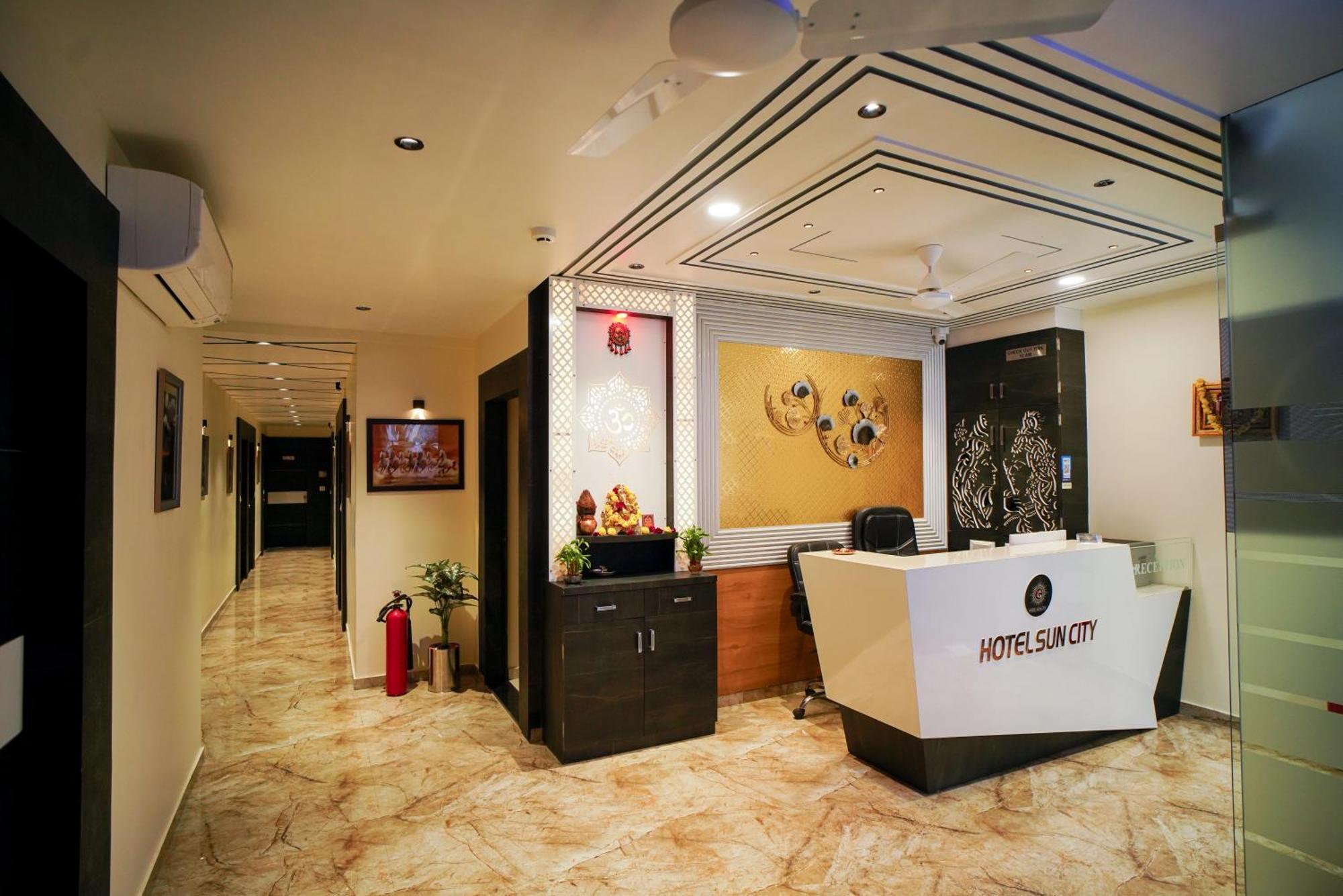 Hotel Suncity Ахмедабад Экстерьер фото